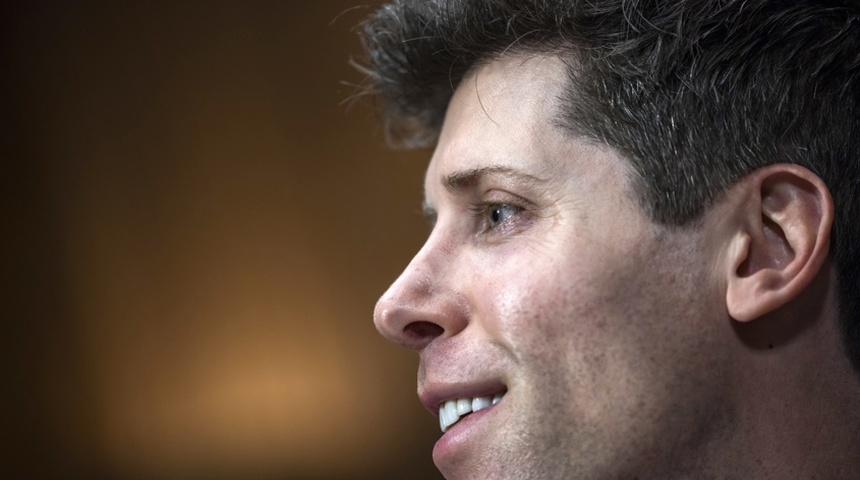 personas escanean ojos proyecto sam altman