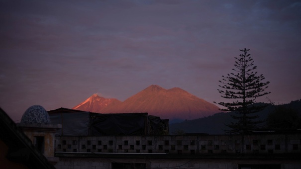 volcan fuego gauetmala