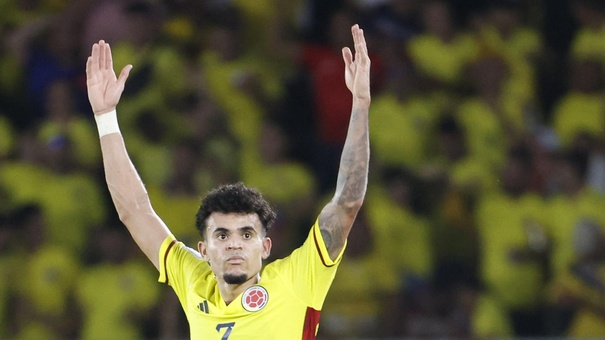 padre luis diaz celebra goles hijo colombia