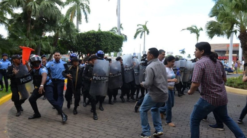 agresion policias periodistas nicaragua