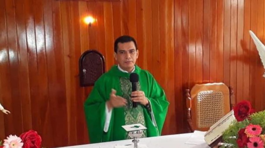 Padre Vicente Martínez