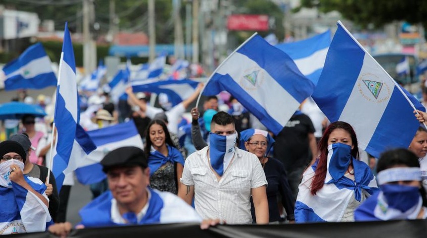 monteverde presenta a voceros