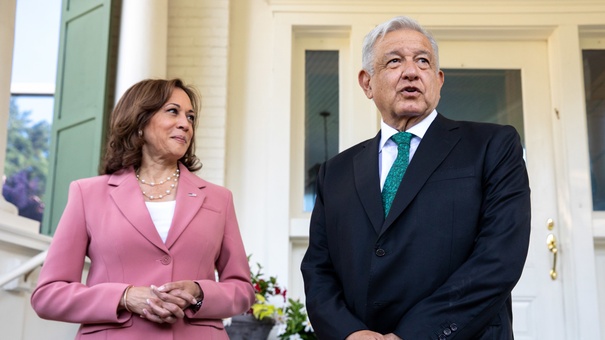 reuion de kamala harris y amlo