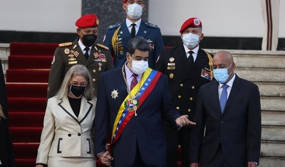 presidente nicolas maduro y cilia flores