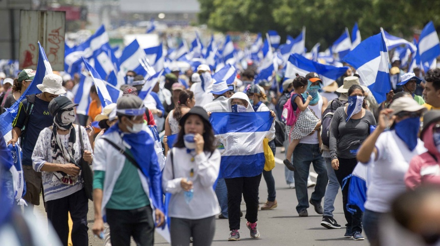 Nicaragüenses marchan contra Daniel Ortega