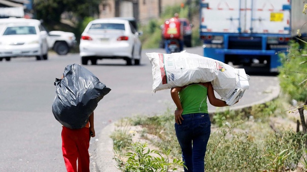 ninos honduras pobres reciclan basura