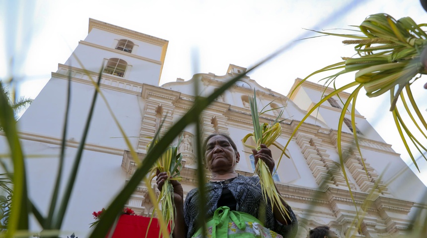 tegucigalpa inicia semana santa abogando sufren