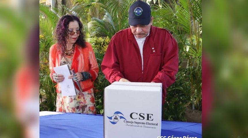 daniel ortega y rosario murillo voto elecciones nicaragua