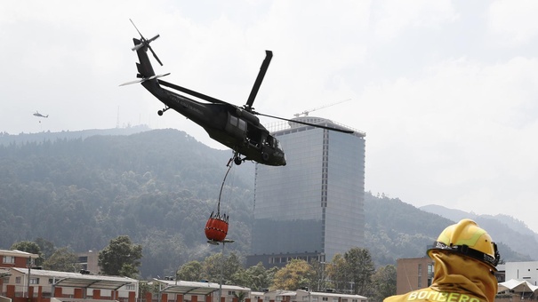 reabastecen agua los incendios activos colombia