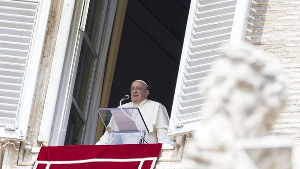 papa francisco viaje largo