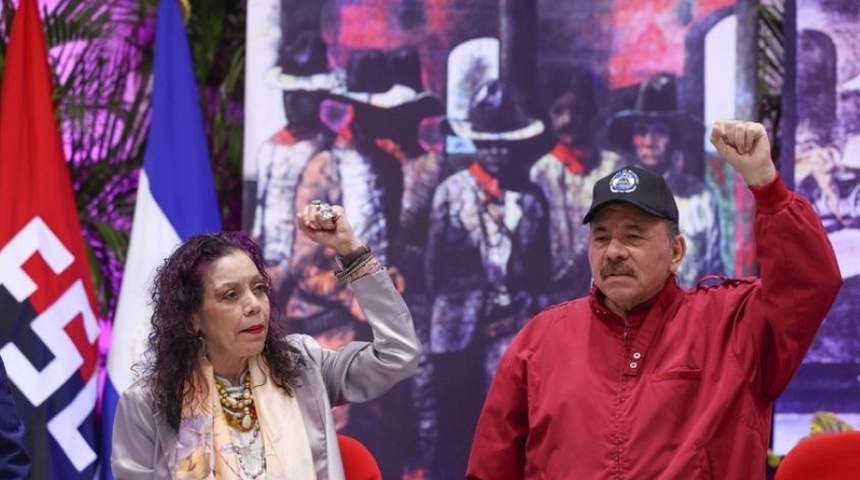 daniel ortega y su esposa rosario murillo