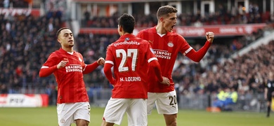 lozano celebra gol psv frente zwolle