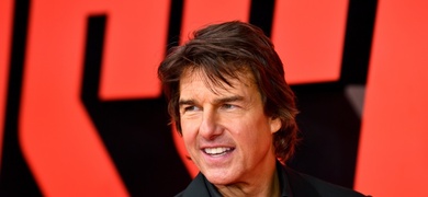 tom cruise firma acuerdo warner bros