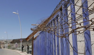 paso fronterizo de nador con melilla