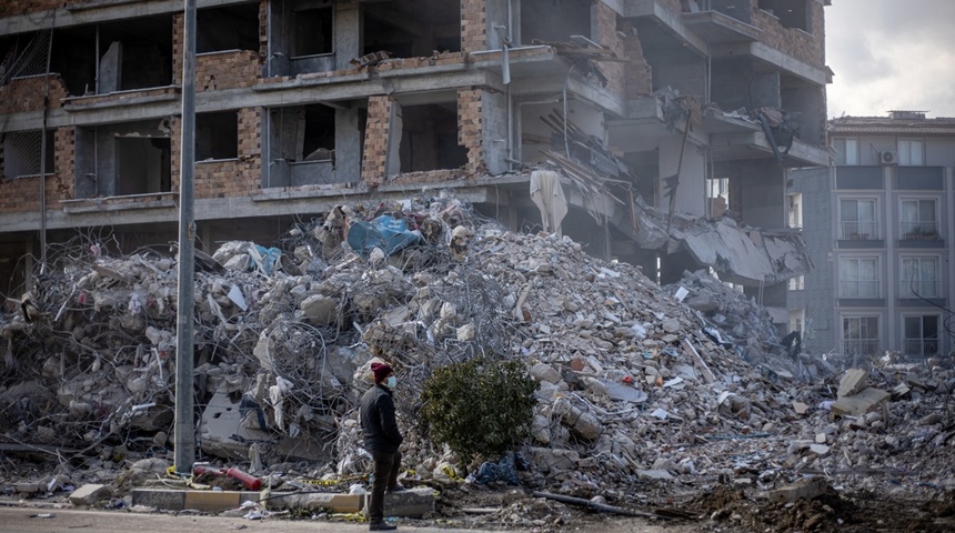 muertos en tuquia y siria por terremotos