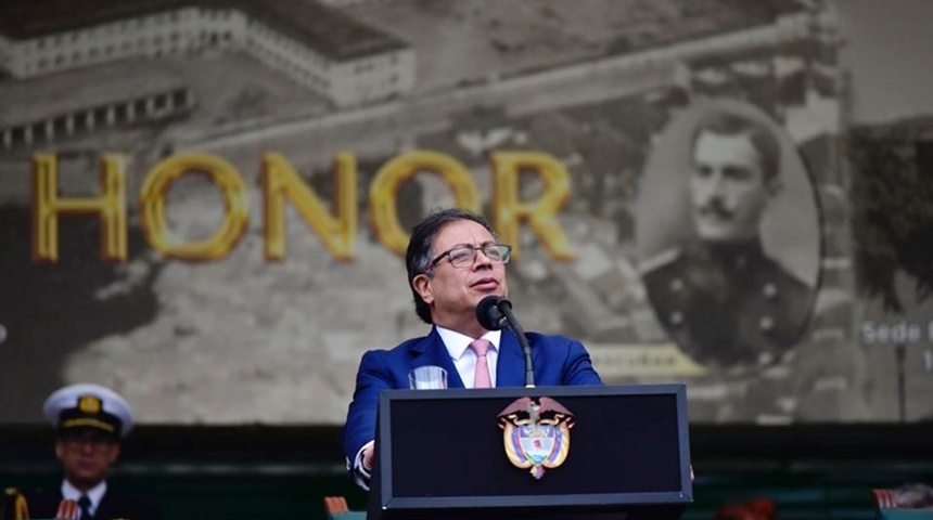 gustavo petro retira embajador venezuela