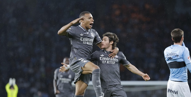 kylian mbappe celebra gol real madrid