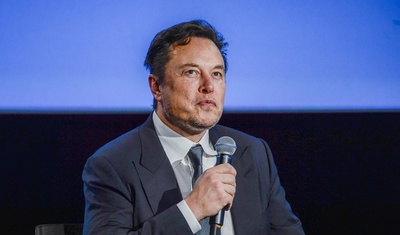 hombre mas rico del mundo elon  musk,