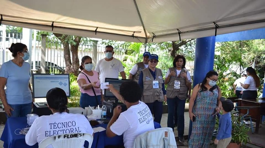 cnu acompanantes elecciones