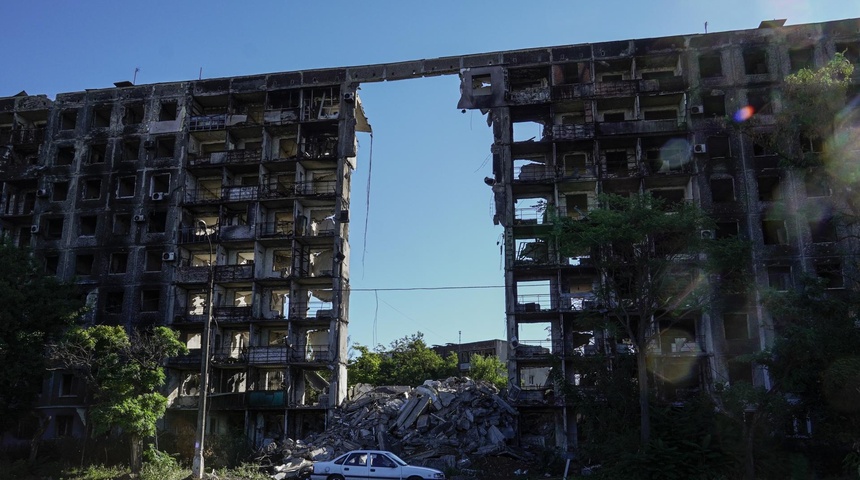 ucrania denuncia destruccion edificio mariupol