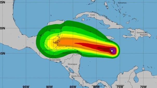 tormenta tropical lisa