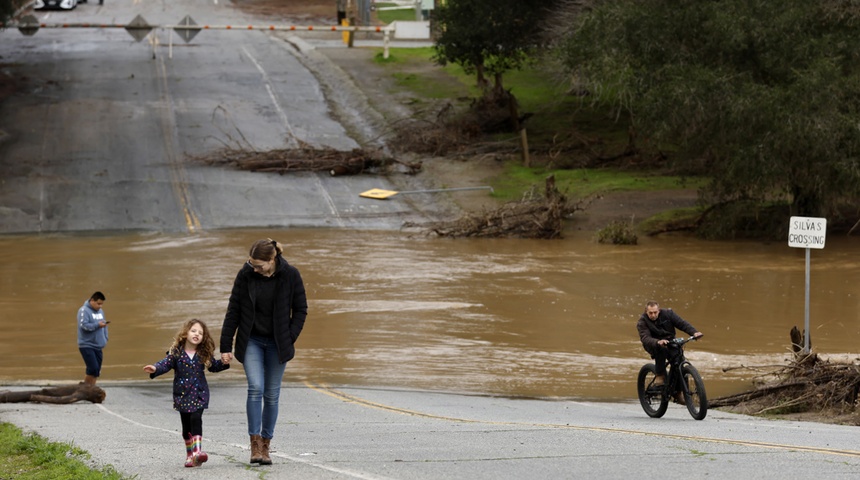 tormentas california