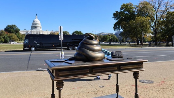 figura escritorio excremento national mall capitolio eeuu