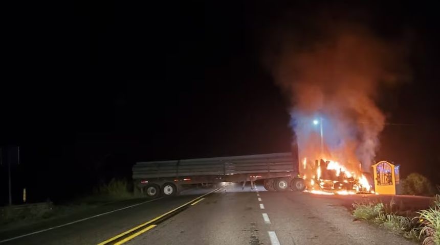 tráiler quemado enfrentamientos acapulco crimen organizado