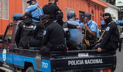 Agentes de la policía nicaragüense