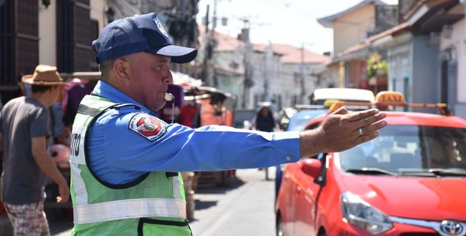 policía tránsito nacional nicaragua conductores multas