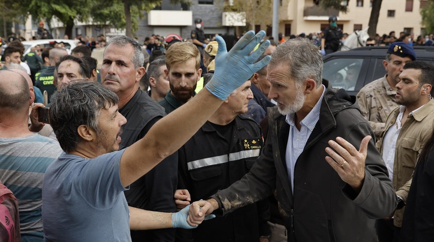 rey felipe vi visita damnificados valencia