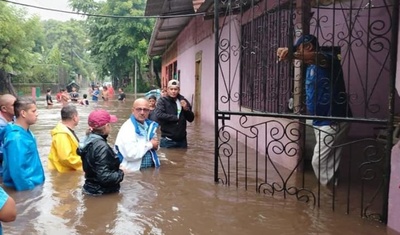 frente frio y efectos de la tormenta tropical sara