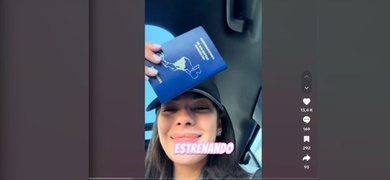 sheynnis palacios exhibe pasaporte