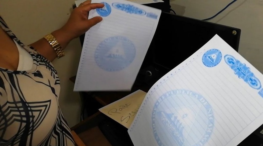 Escasez de papel sellado y timbres fiscales afecta a gremio de abogados