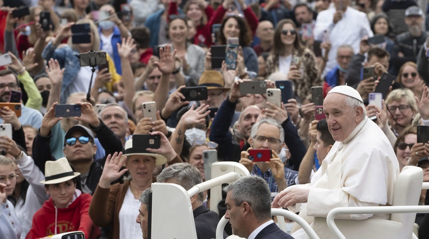 El papa viajará a Canadá del 24 al 30 de julio por invitación de indígenas