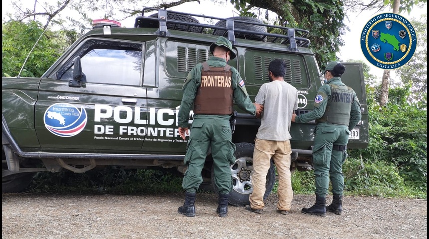 Dos nicaragüenses detenidos, por tráfico de migrantes y por introducir pólvora de forma ilegal en Costa Rica