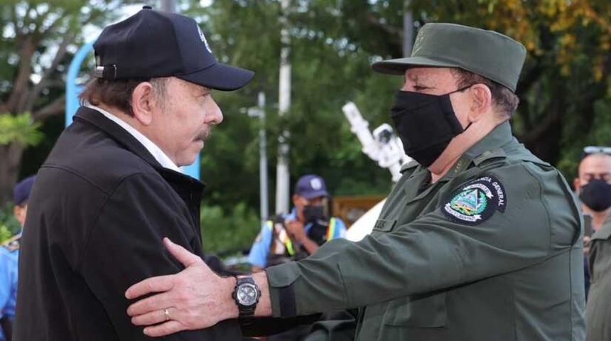 Daniel Ortega: ejército es de "acero" y General Avilés le agradece pensiones