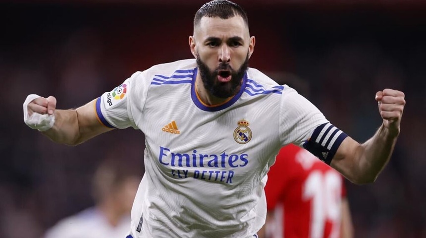 Benzema no sufre rotura muscular