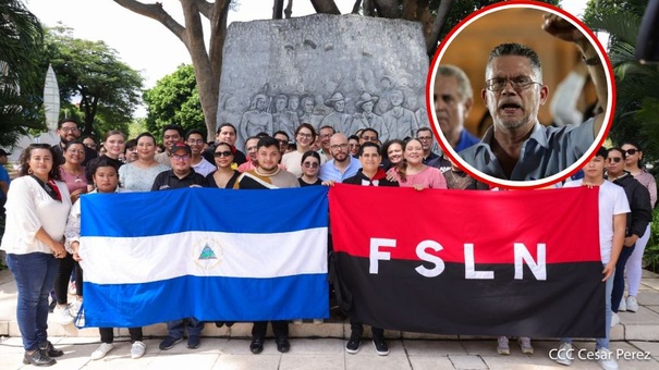 sandinistas entrega floral carlos fonseca amador