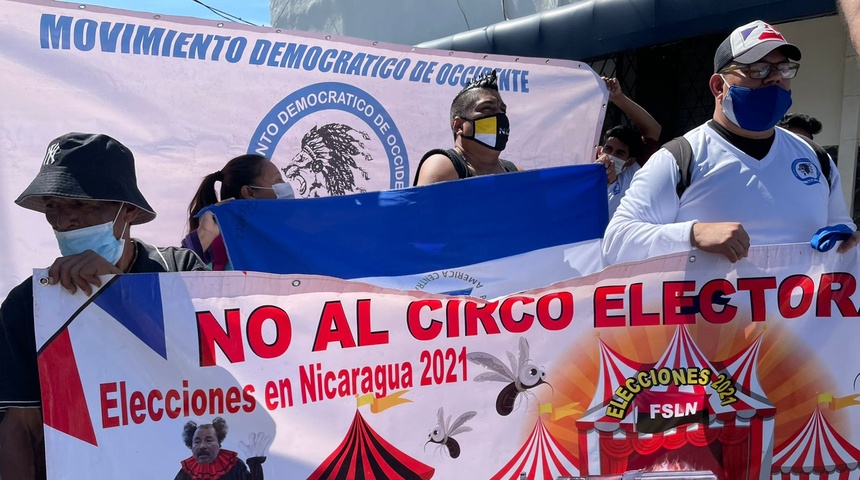 "Ortega es ilegítimo", protestan en Embajada de Nicaragua en Costa Rica