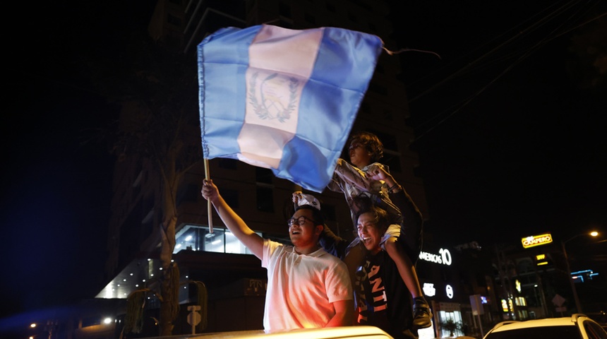 Guatemala elige un cambio de rumbo con la elección de su nuevo presidente