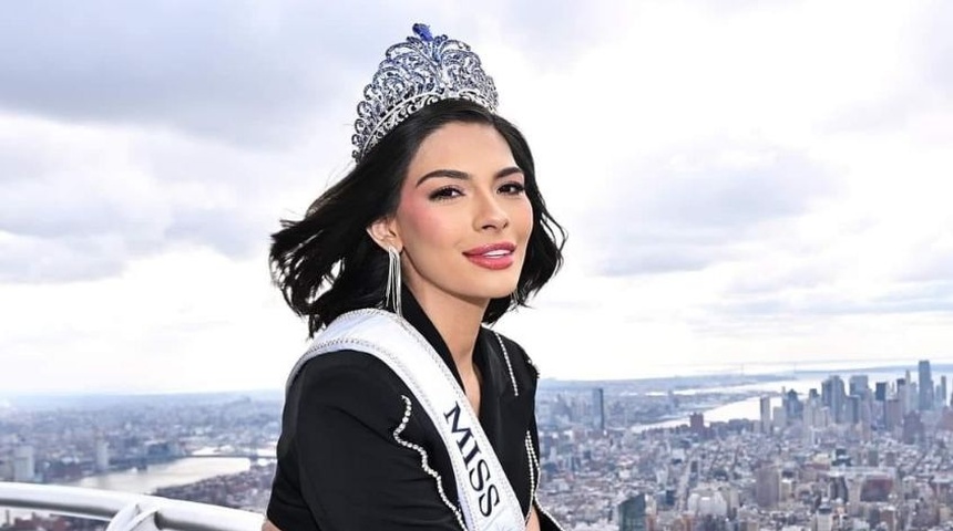 Miss Universo Sheynnis Palacios anuncia embarazo de su madre: “Estoy muy feliz”