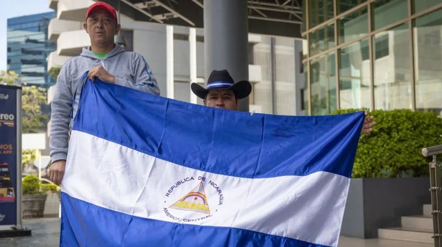 Varios excarcelados nicaragüenses en Guatemala deciden emigrar a Costa Rica y Argentina