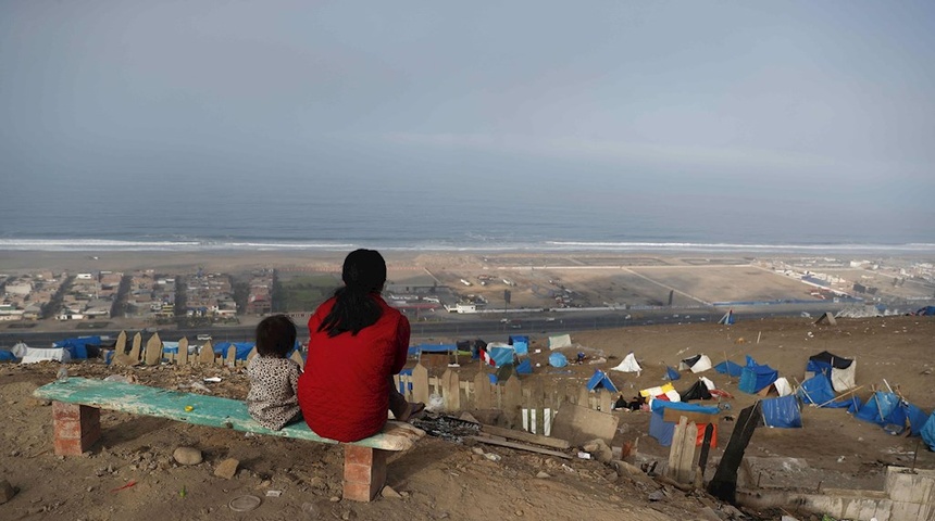 Invasores por necesidad: La deuda eterna de Perú con las viviendas sociales