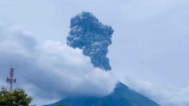 descartan peligro tras explosion en volcan concepcion isla ometepe