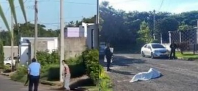 a plena luz del dia y en zona residencial fue asesinada mujer en chinandega