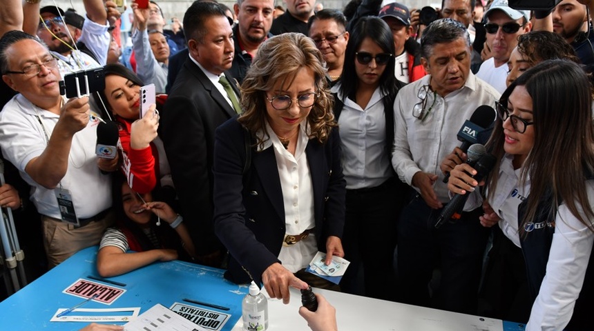 La presidencia se le escapa por tercera vez a Sandra Torres Casanova en Guatemala