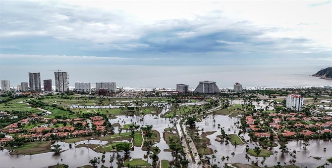 inundaciones damnificados acapulco huracan john