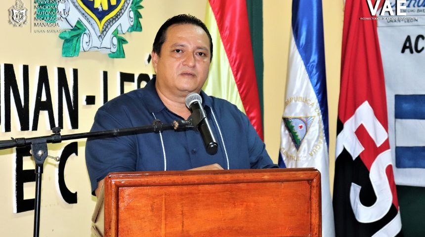 Destituyen a Bismarck Santana, vicerrector de asuntos estudiantiles de la UNAN-Managua