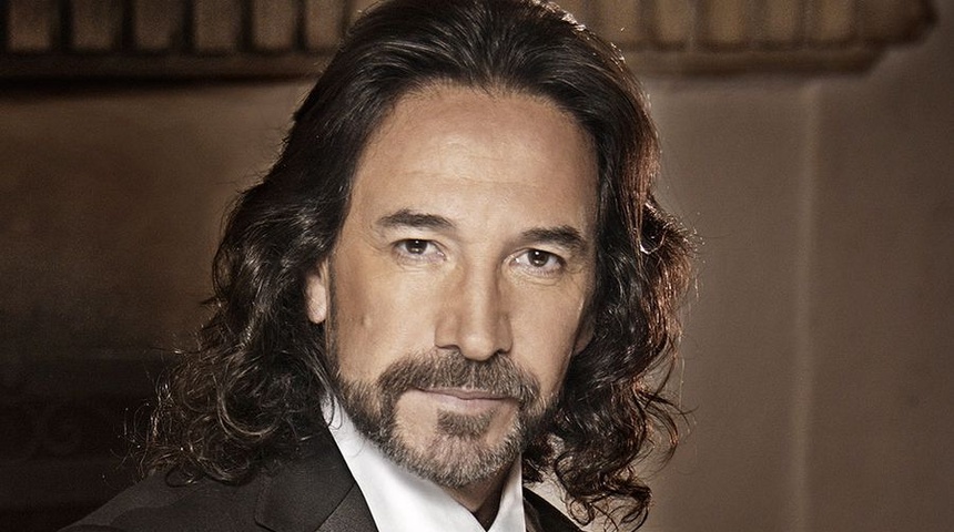 Marco Antonio Solís, de querer ser sacerdote a una vida de éxitos musicales